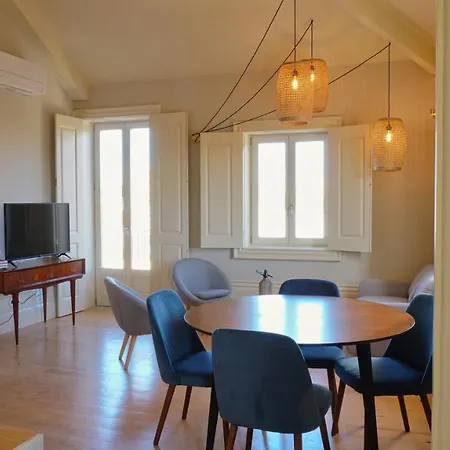 Maison Palace 4*