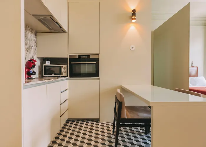 Maison Palace Aparthotel 4*